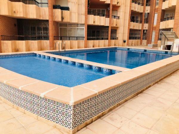 Amazing Sunny Flat With Balcony Pool Two Mins From The Beach 托雷维耶哈 外观 照片