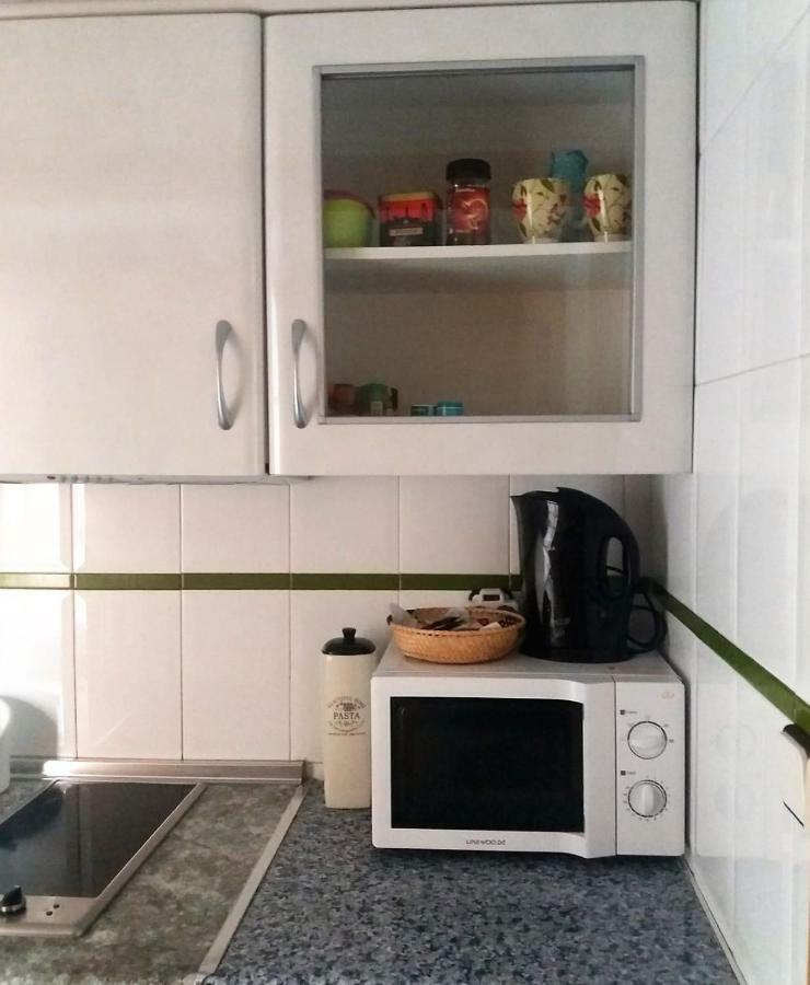 Amazing Sunny Flat With Balcony Pool Two Mins From The Beach 托雷维耶哈 外观 照片