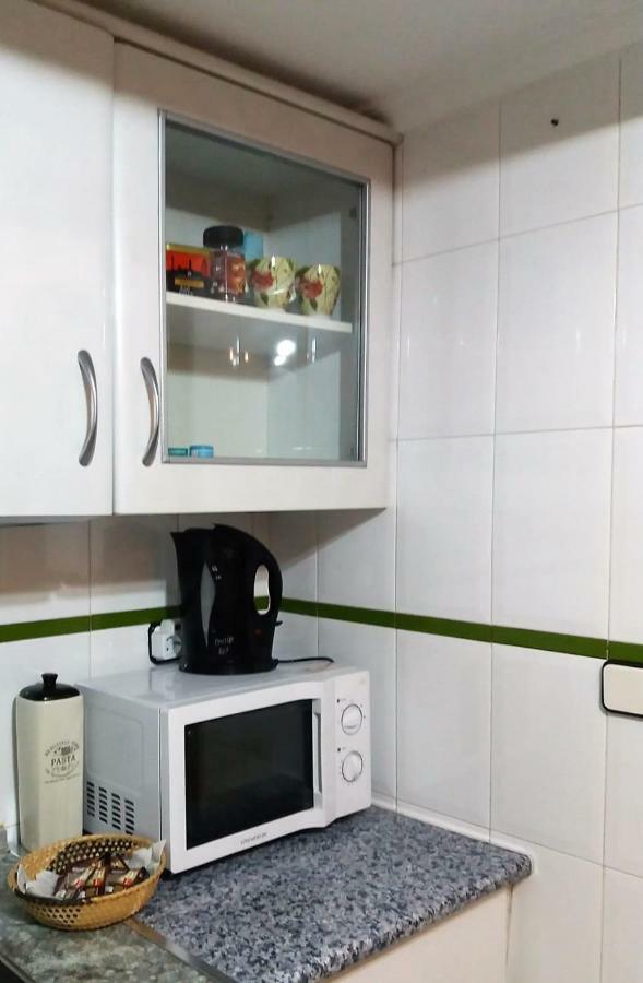 Amazing Sunny Flat With Balcony Pool Two Mins From The Beach 托雷维耶哈 外观 照片