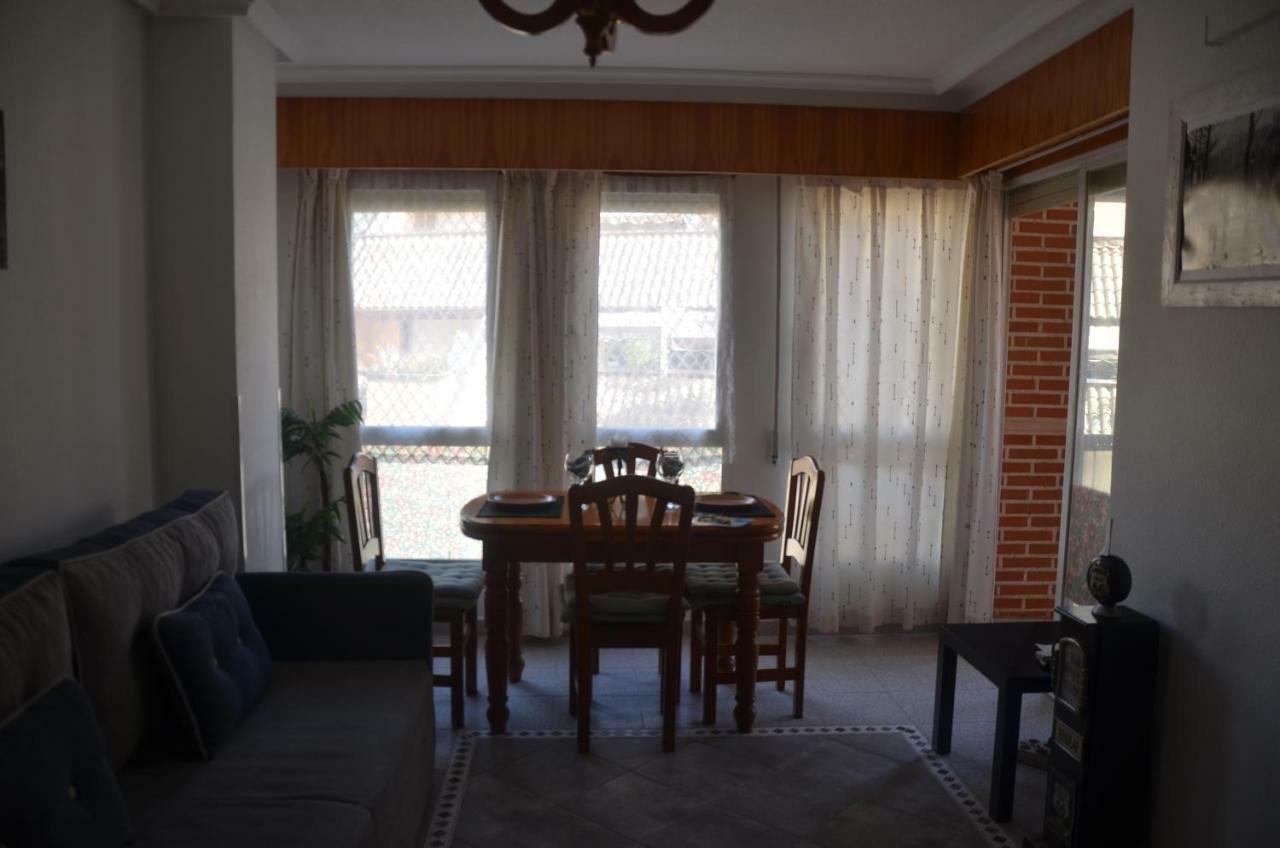 Amazing Sunny Flat With Balcony Pool Two Mins From The Beach 托雷维耶哈 外观 照片